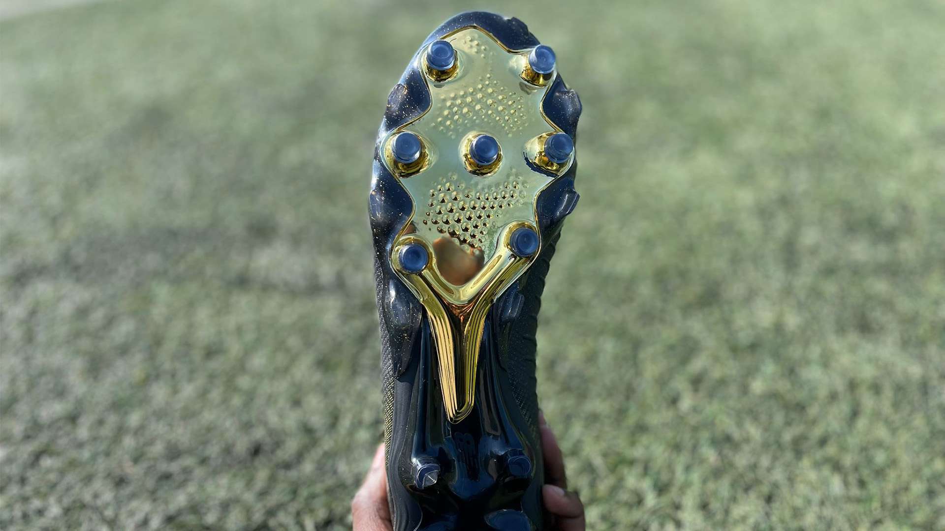 强大的防守 强大的防守